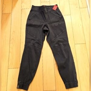 NWT SPANX STRETCH TWILL CARGOS